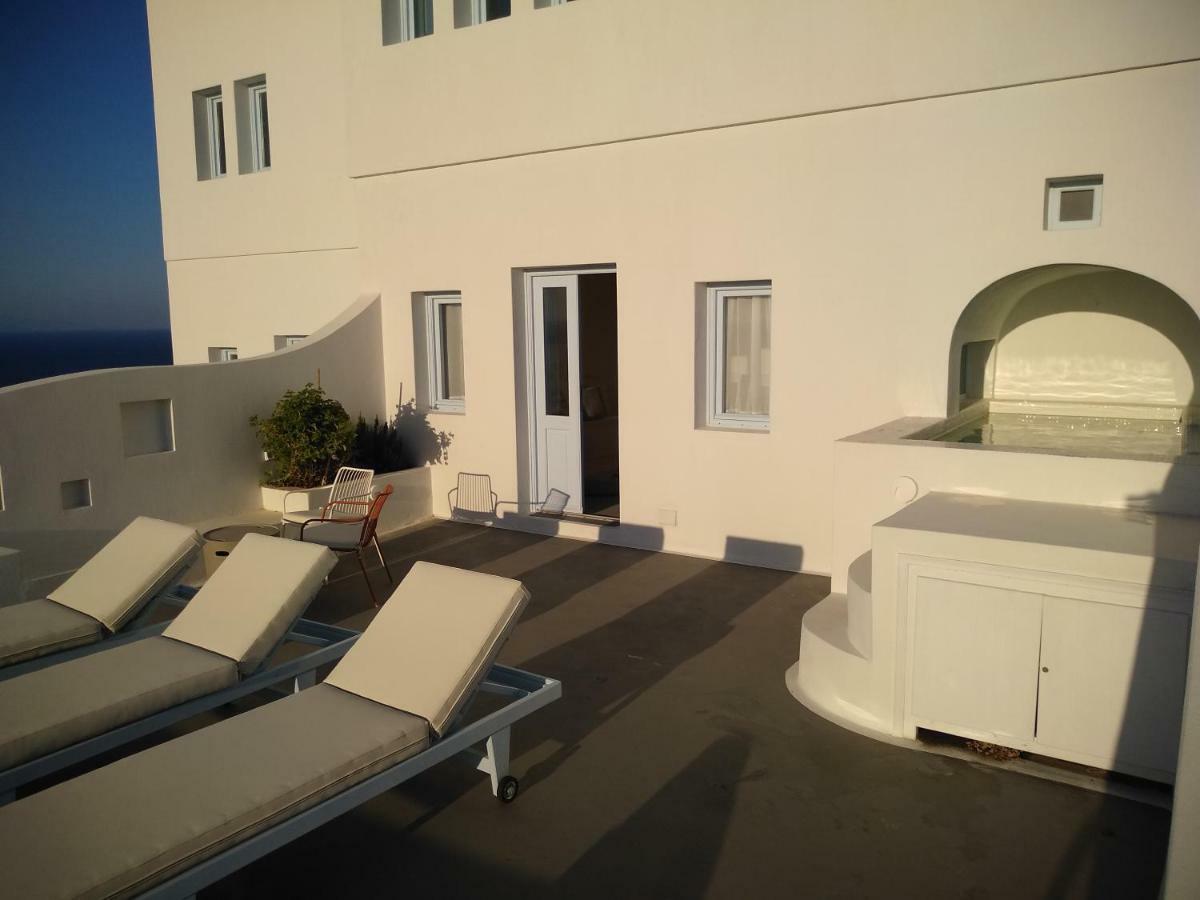 Sol-Mate Suites Oia  Exterior photo