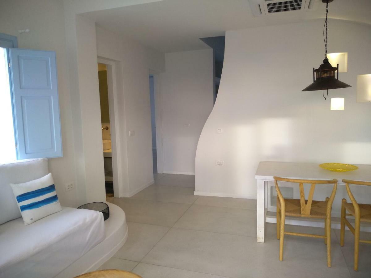 Sol-Mate Suites Oia  Exterior photo
