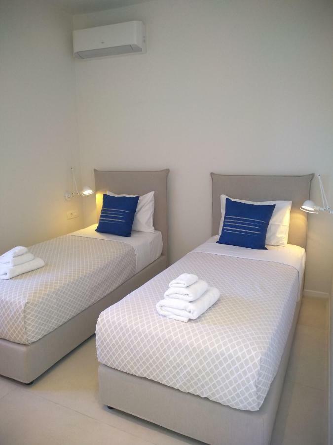 Sol-Mate Suites Oia  Exterior photo