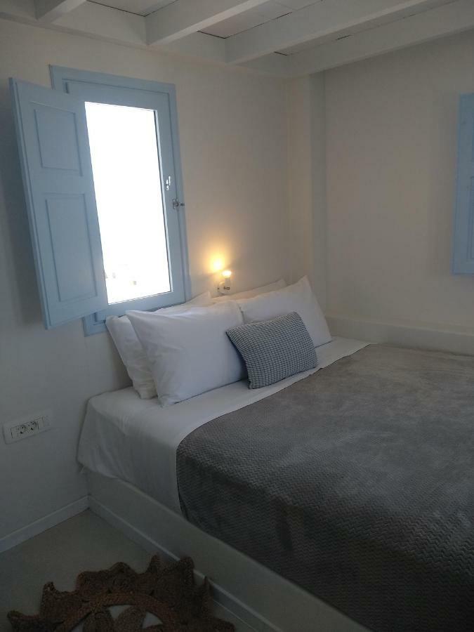 Sol-Mate Suites Oia  Exterior photo