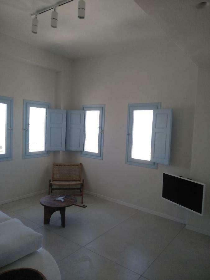 Sol-Mate Suites Oia  Exterior photo