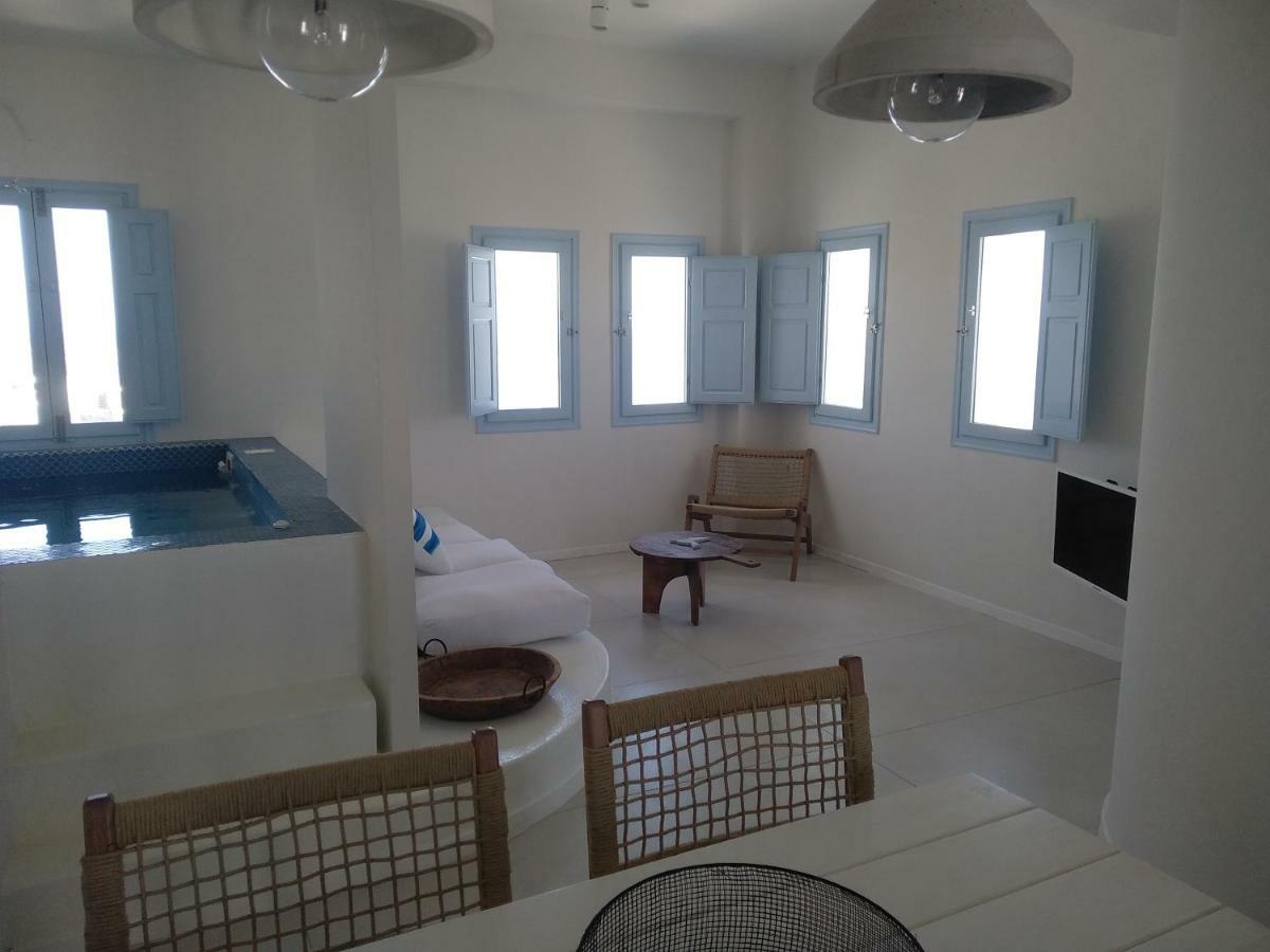 Sol-Mate Suites Oia  Exterior photo