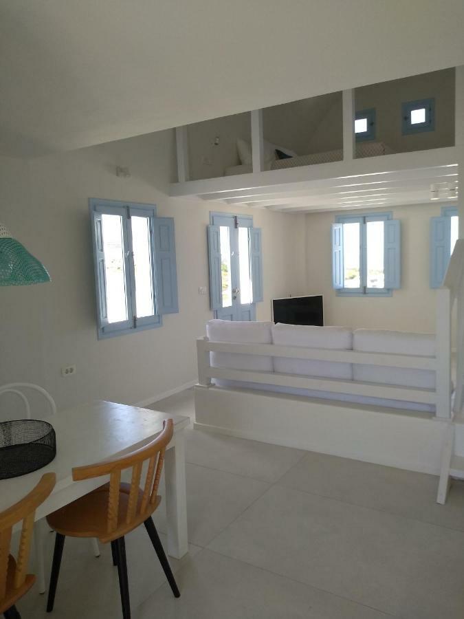 Sol-Mate Suites Oia  Exterior photo